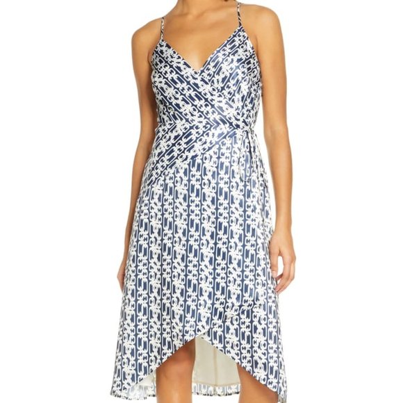 NWT Ali & Jay Cali Romanza Satin Wrap Dress Med - Picture 1 of 4